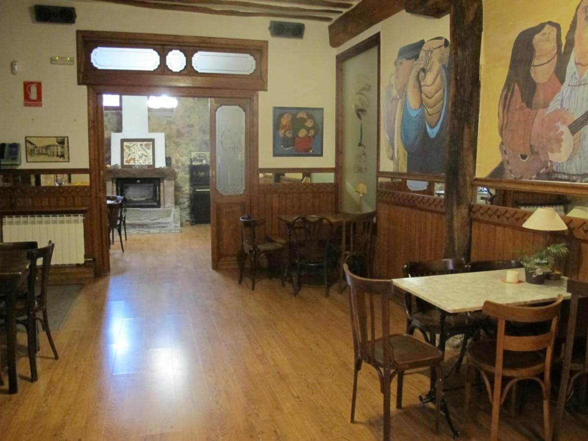Casa Barria Hotel Pradoluengo Екстериор снимка